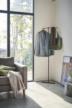 Anlehn-Eckgarderobe
