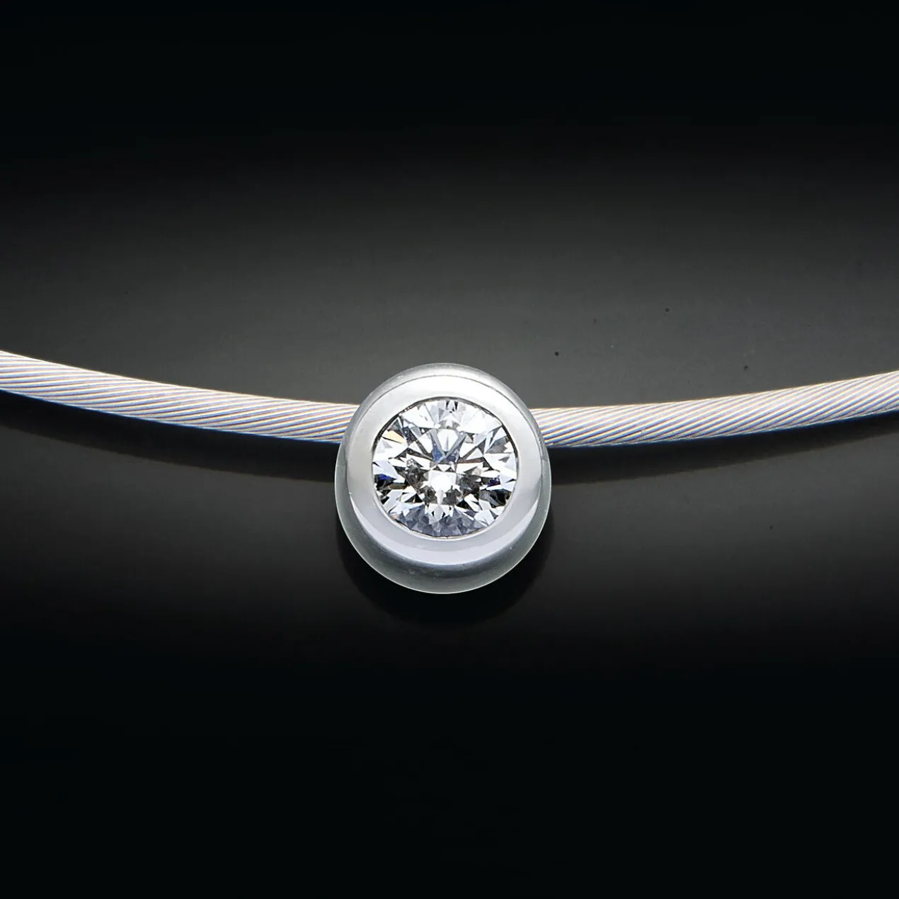 Brillant-Spiralring oder -Kabel-Collier
