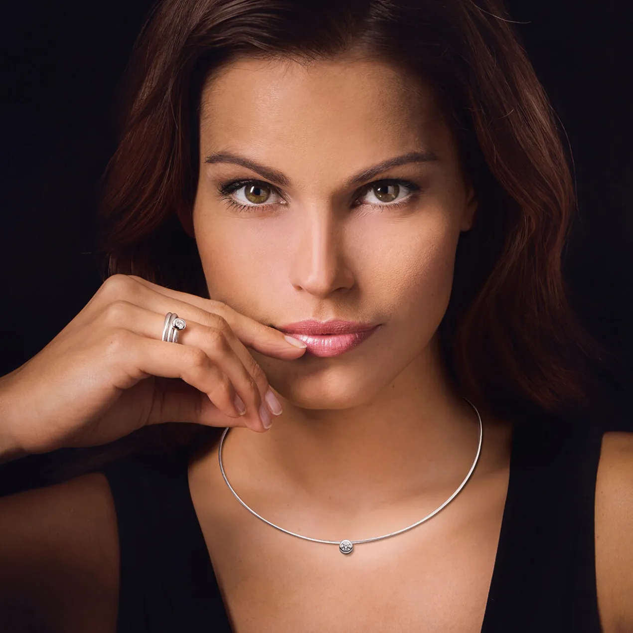 Brillant-Spiralring oder -Kabel-Collier