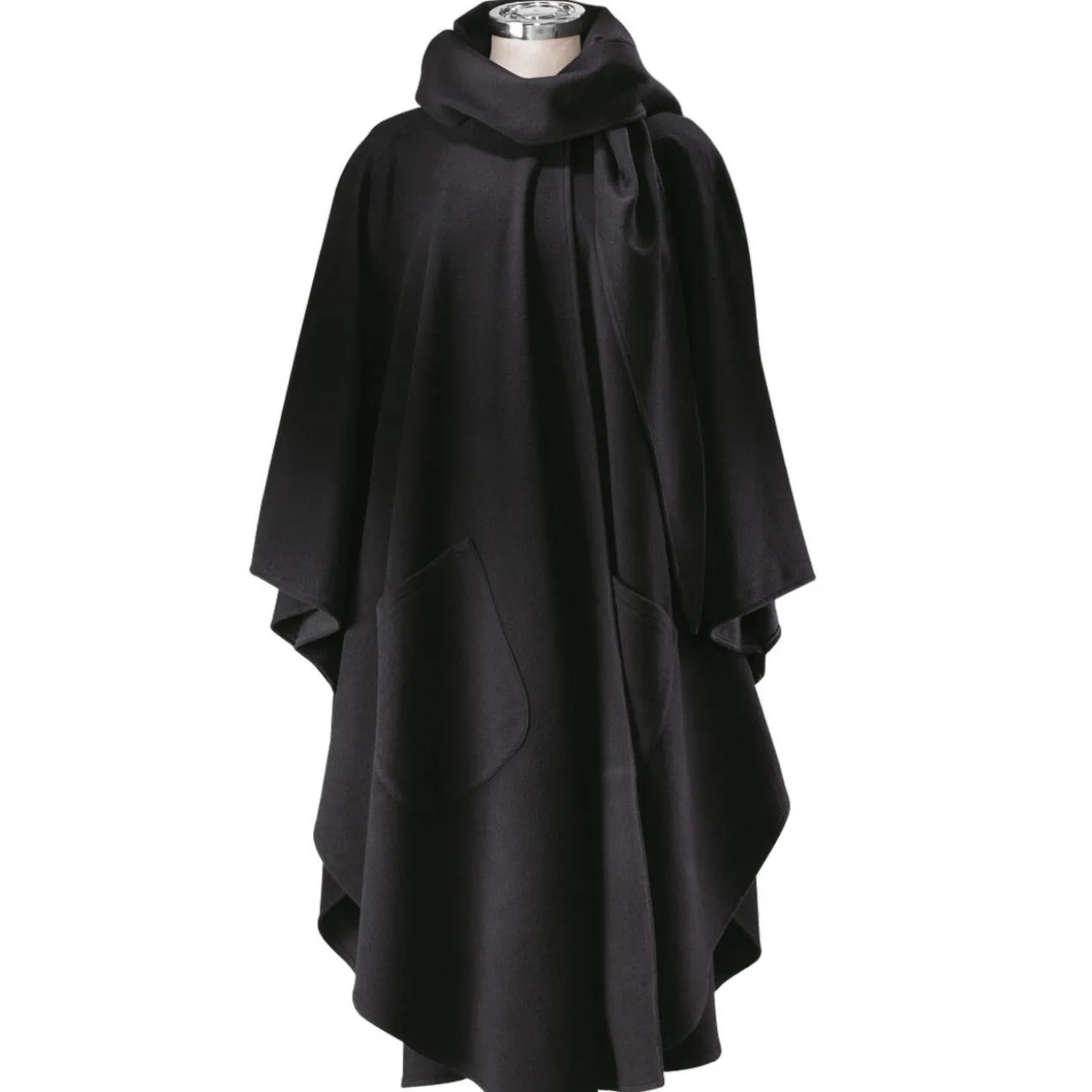 Cape-Mantel