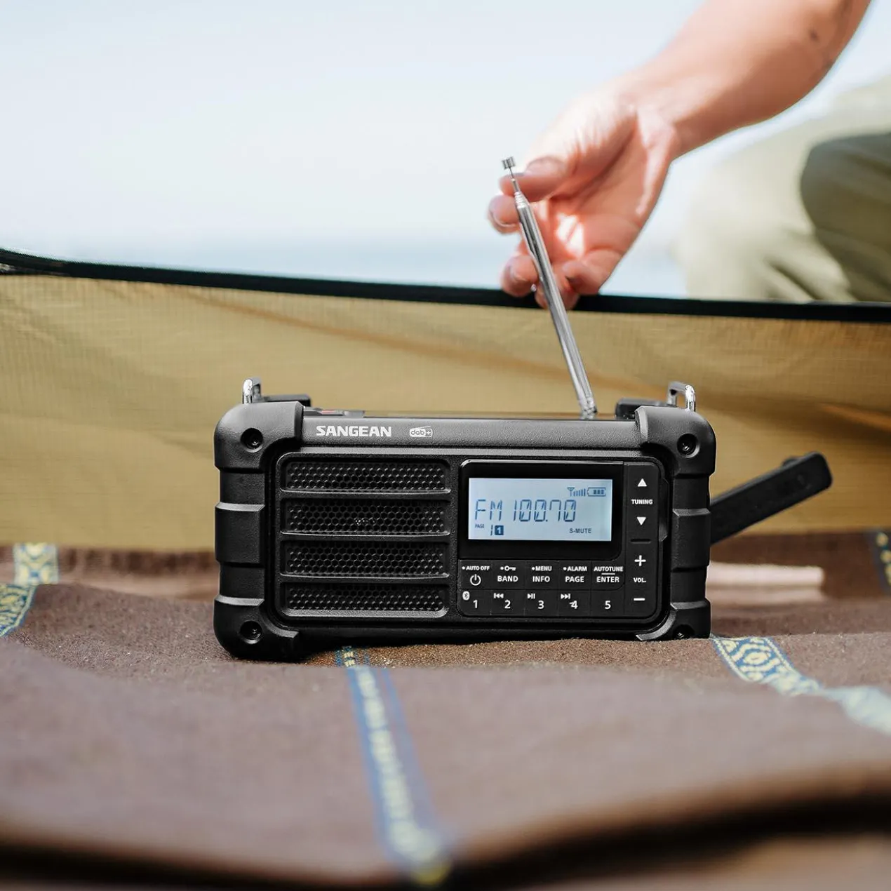 Digitales Survival-Radio