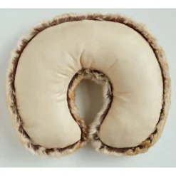 Faux-fur-Nackenhörnchen