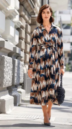 Figurschmeichelndes Everyday-Kleid