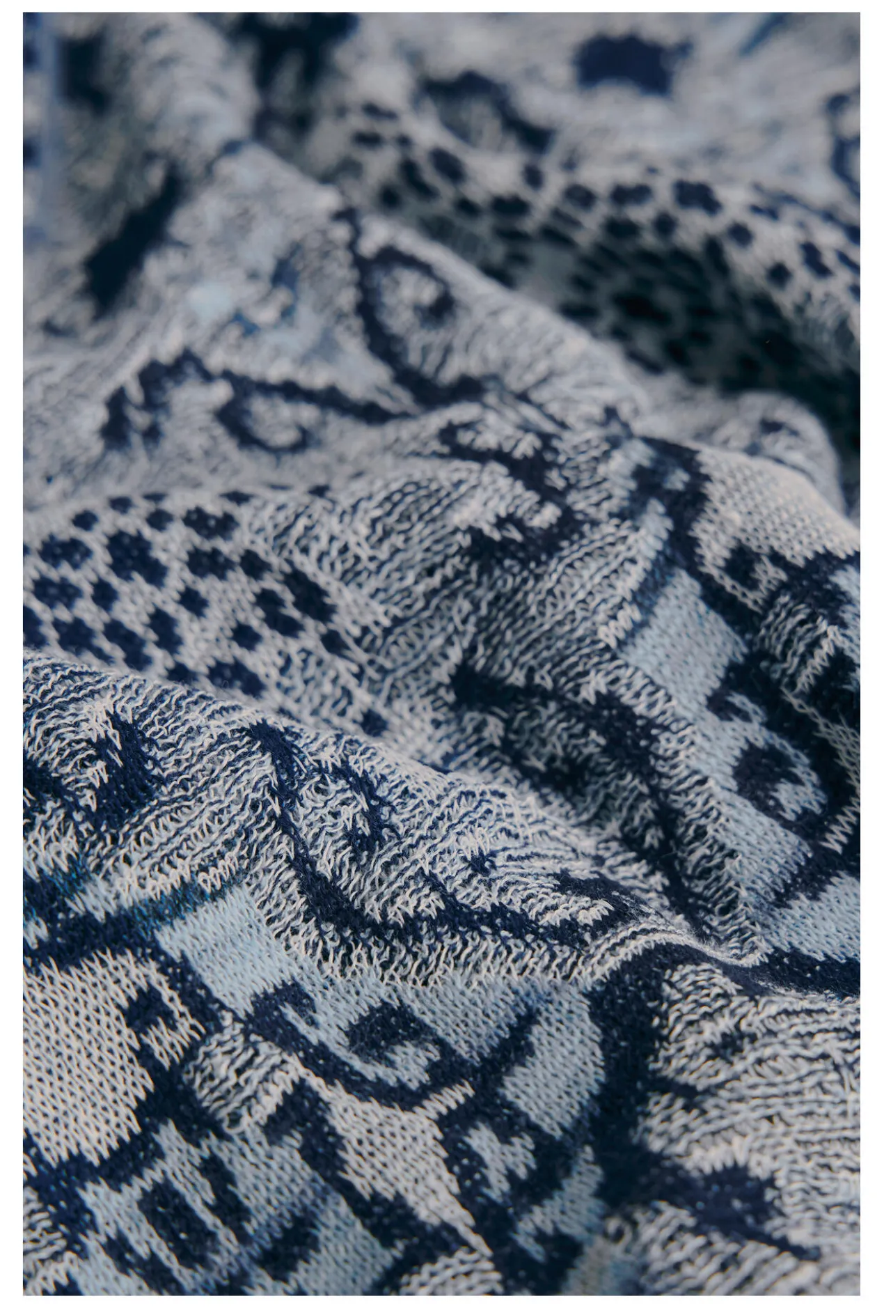 IVKO Ornament-Strickshirt