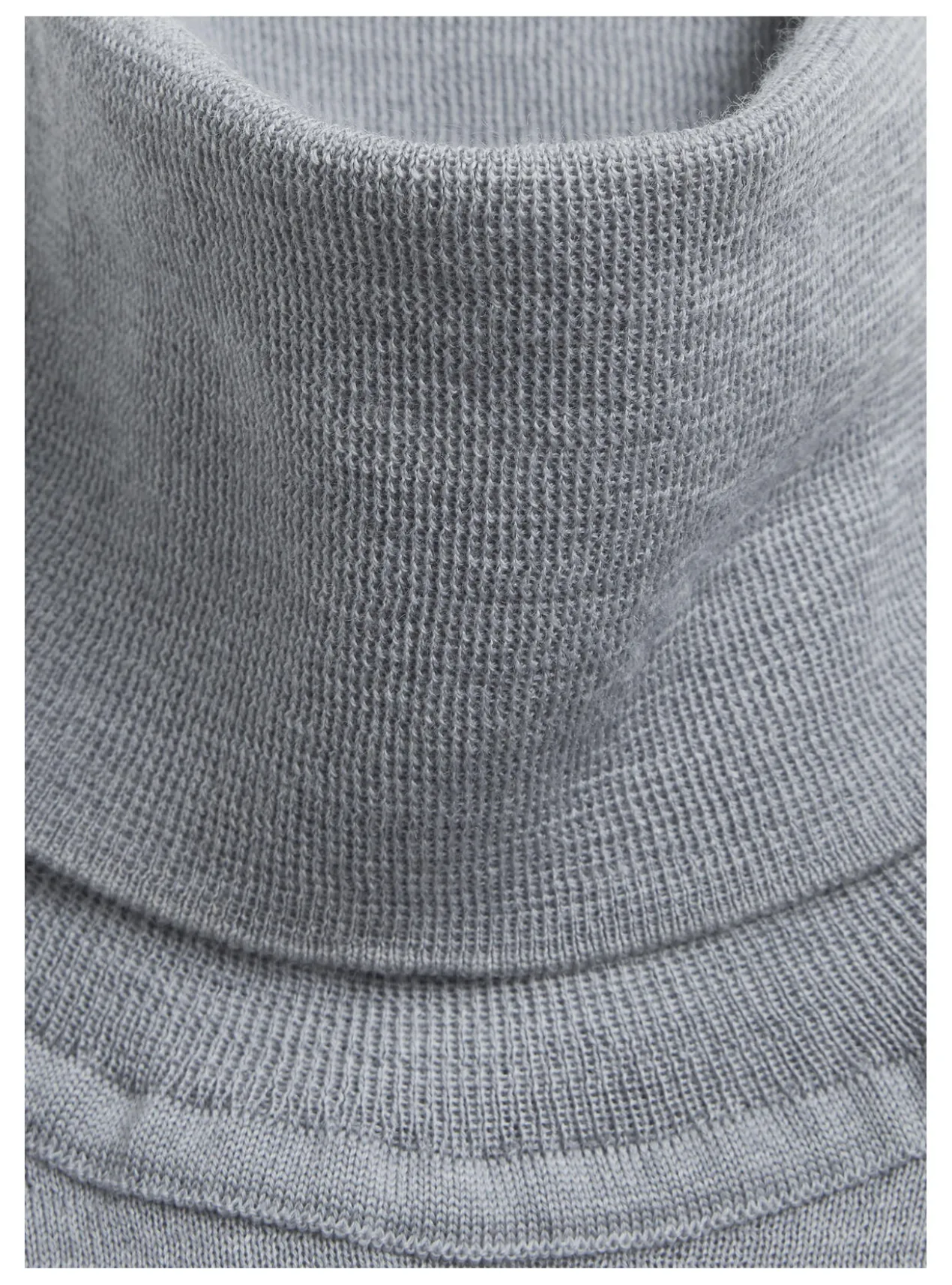 Junghans 1954 Handtaschen-Rolli oder -V-Pullover