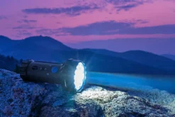 7.000 Lumen Kompakt-Taschenlampe