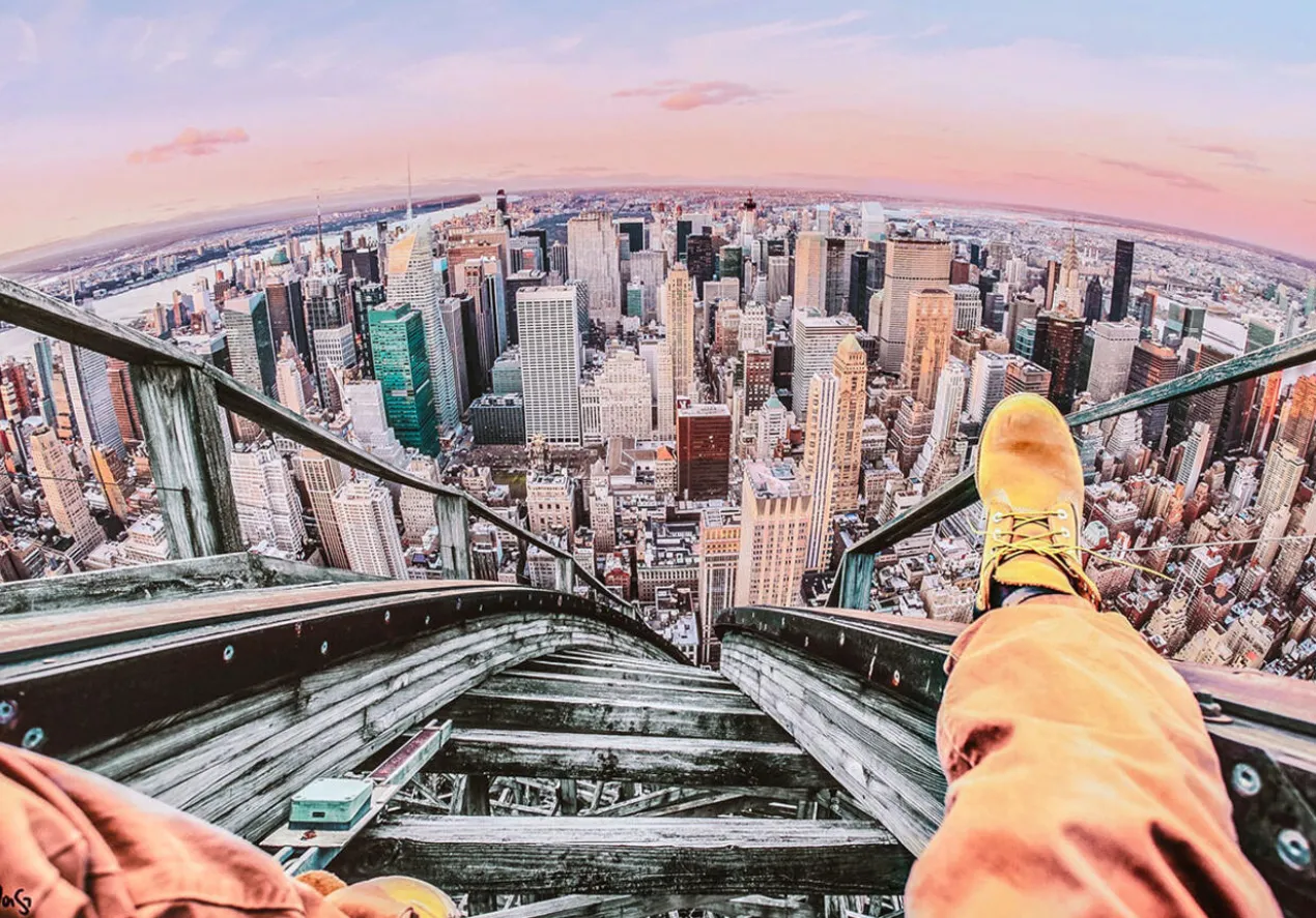 Robert Jahns – Rollercoaster above New York