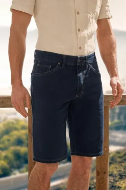 24 Stunden-Jeans-Shorts