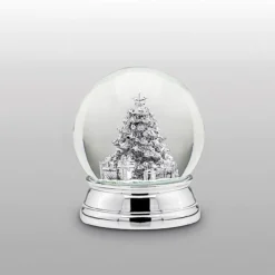 Versilberte Schneekugel